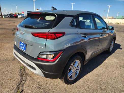 Used 2022 Hyundai Kona SE w/ Cargo Package image 5
