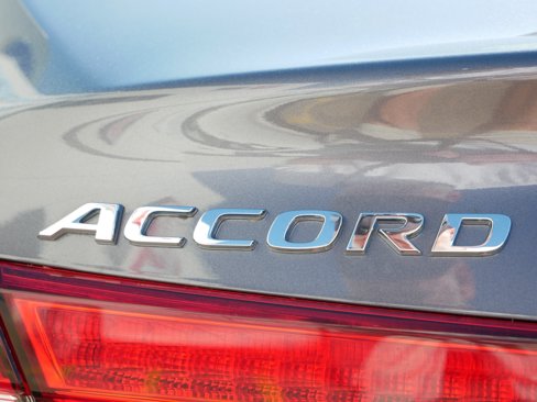 Used 2019 Honda Accord LX image 5