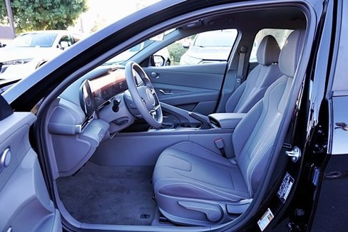 Certified 2024 Hyundai Elantra SEL image 13