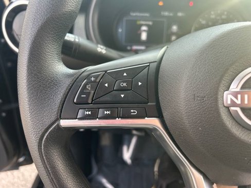 Used 2024 Nissan Kicks SV image 12