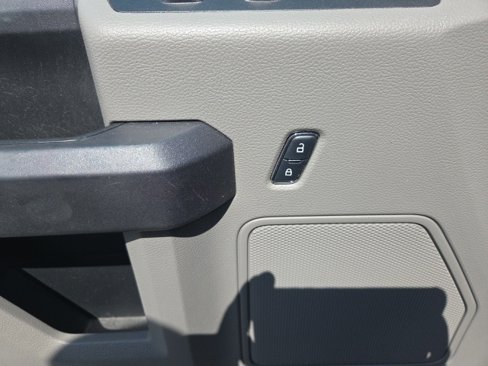 Used 2018 Ford F150 XL w/ Equipment Group 101A Mid image 13