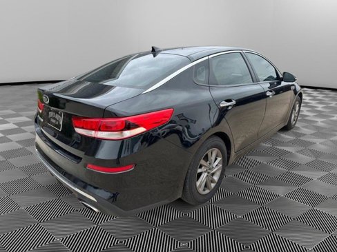 Used 2020 Kia Optima LX image 4