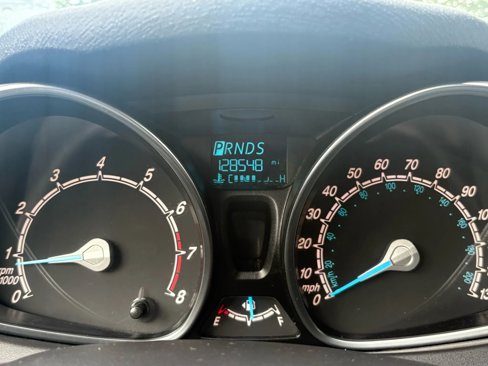 Used 2016 Ford Fiesta SE image 9
