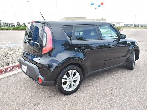Used 2015 Kia Soul + image 6