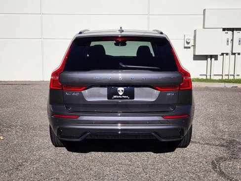 Certified 2025 Volvo XC60 B5 Plus image 6