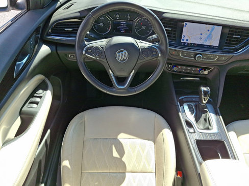 Used 2020 Buick Regal Avenir w/ Driver Confidence Package II image 12