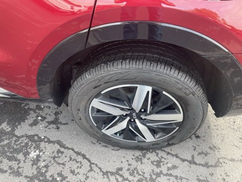 Used 2021 Kia Sorento EX image 25