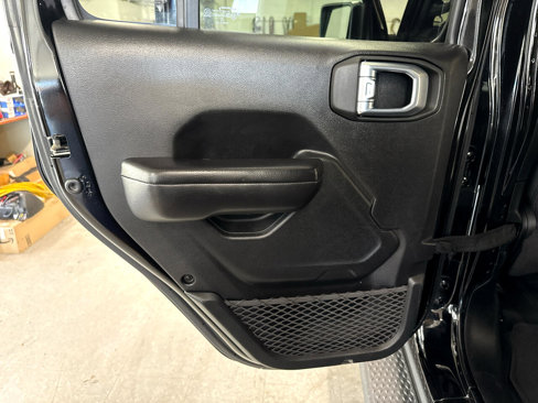 Used 2021 Jeep Gladiator Sport image 35