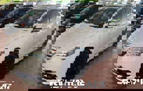 Used 2015 Acura TLX w/ Technology Package image 3