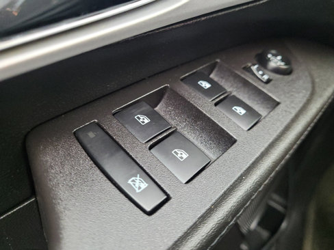 Used 2017 Chevrolet Equinox LT image 27