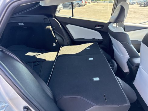 Used 2017 Toyota Prius Four image 35