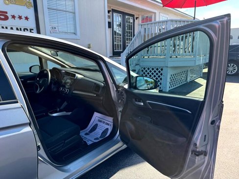 Used 2019 Honda Fit LX image 32