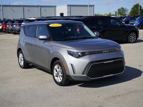Used 2024 Kia Soul LX w/ Option Group 015 image 3