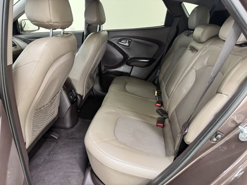 Used 2015 Hyundai Tucson SE image 19