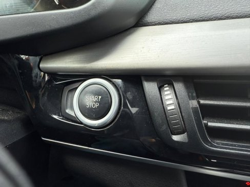 Used 2016 BMW X5 xDrive40e image 19