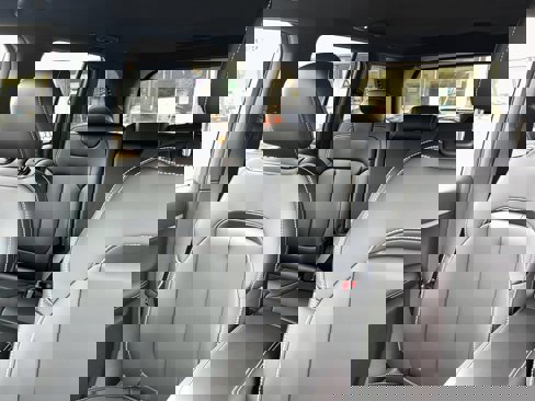 New 2025 Jeep Grand Cherokee Limited image 17