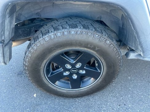 Used 2016 Jeep Wrangler Unlimited Sport image 10