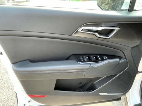 Used 2023 Kia Sportage EX image 17
