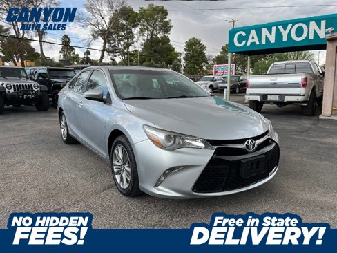 Used 2016 Toyota Camry SE image 1