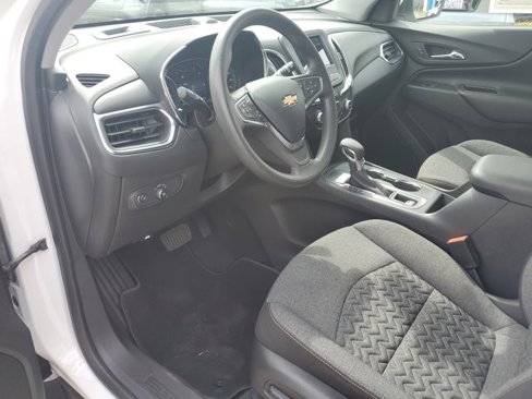 Used 2022 Chevrolet Equinox LT w/ LPO, Cargo Package image 18