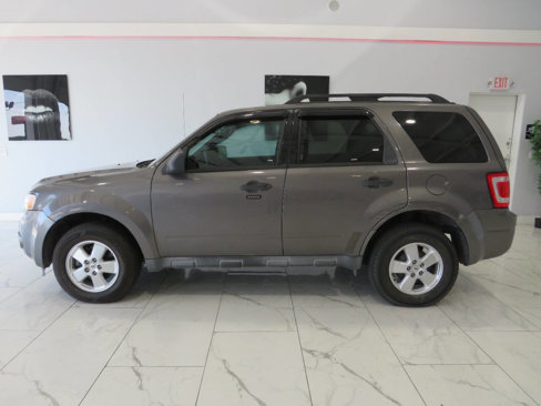 Used 2011 Ford Escape XLT w/ 202A Rapid Spec Order Code image 7