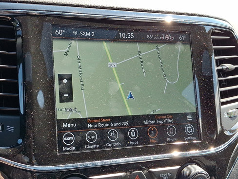 Used 2022 Jeep Grand Cherokee Limited image 24