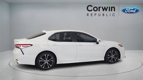 Used 2020 Toyota Camry SE image 8