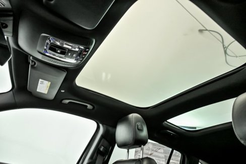 Used 2021 Mercedes-Benz GLB 250 4MATIC image 13