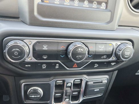 Used 2021 Jeep Wrangler Unlimited Sport image 33