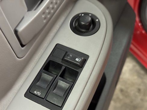 Used 2005 Dodge Dakota SLT image 18