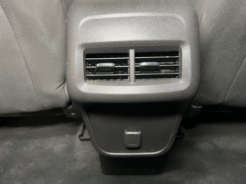 Used 2018 Chevrolet Equinox LS image 23