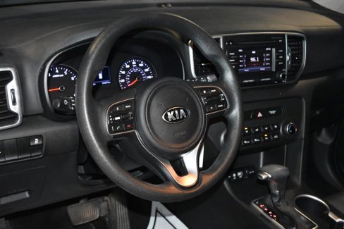 Used 2019 Kia Sportage LX image 2