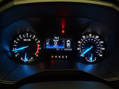 Used 2017 Ford Edge SE image 23