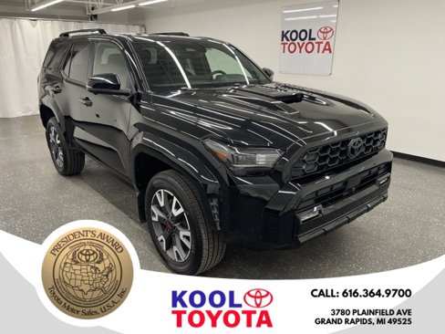Certified 2025 Toyota 4Runner TRD Sport image 1