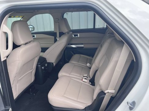 Used 2022 Ford Explorer Limited w/ Equipment Group 301A image 13