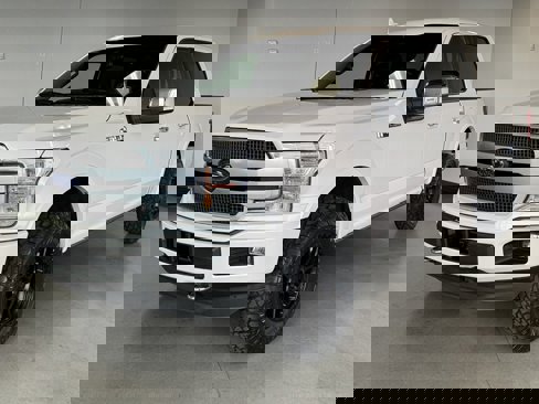 Used 2019 Ford F150 Platinum w/ Technology Package image 3