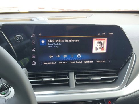 New 2025 Chevrolet Trax LT w/ Driver Confidence Package image 20