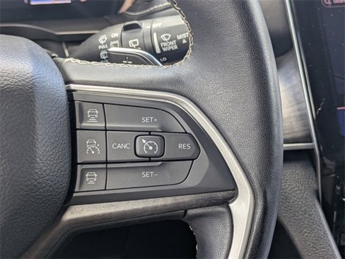 Used 2022 Jeep Grand Cherokee L Limited image 22
