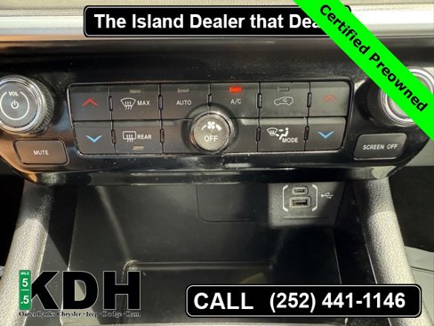 Certified 2024 Jeep Compass Limited w/ Sun and Sound Group image 24