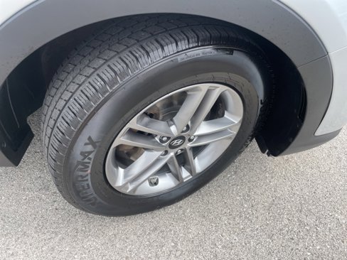 Used 2018 Hyundai Santa Fe Sport image 18