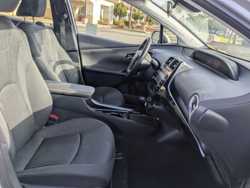 Used 2022 Toyota Prius Prime LE image 19