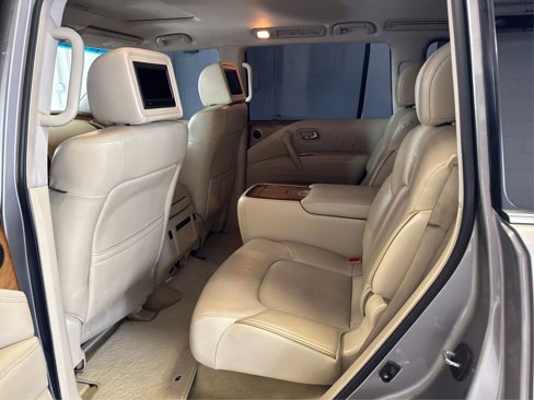 Used 2012 INFINITI QX56 4WD image 10