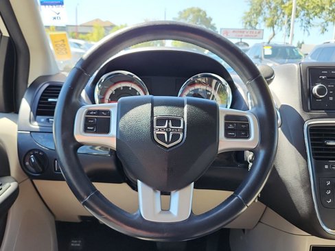 Used 2013 Dodge Grand Caravan SE image 39