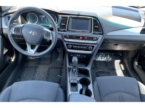 Used 2018 Hyundai Sonata SE w/ Cargo Package image 15