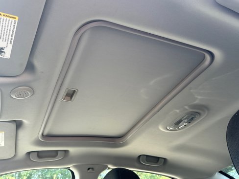 Used 2015 Chevrolet Impala LT w/ LT Sunroof Package image 31
