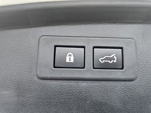 Used 2022 Subaru Outback Premium image 13