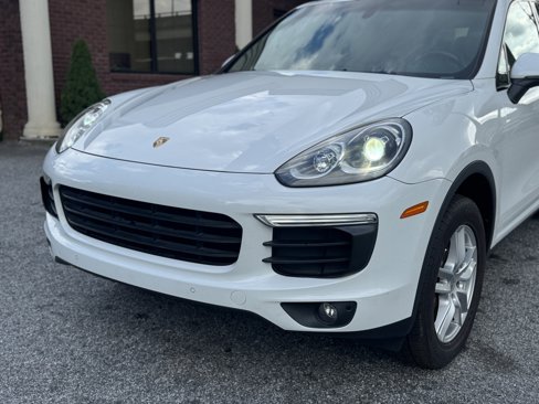 Used 2016 Porsche Cayenne image 2