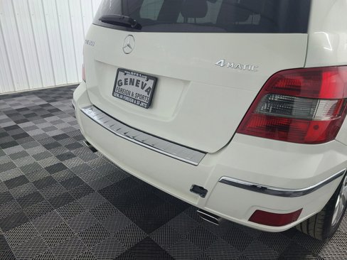 Used 2011 Mercedes-Benz GLK 350 4MATIC image 19