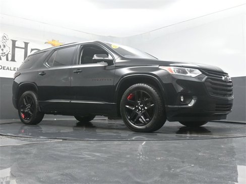 Used 2018 Chevrolet Traverse Premier w/ Redline Edition image 2