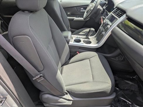 Used 2013 Ford Edge SE image 18